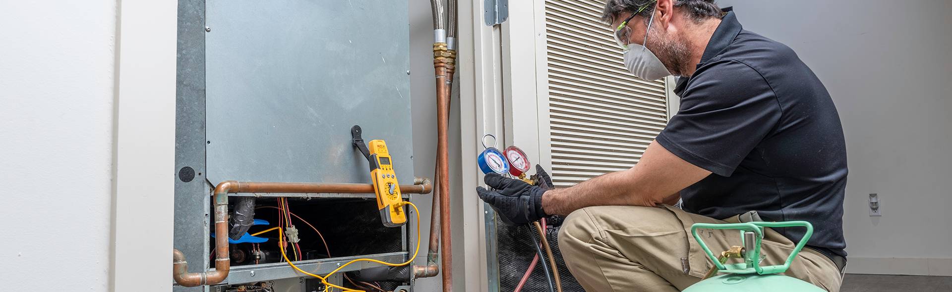 Intervention d'un technicien lors d'une panne de pompe à chaleur