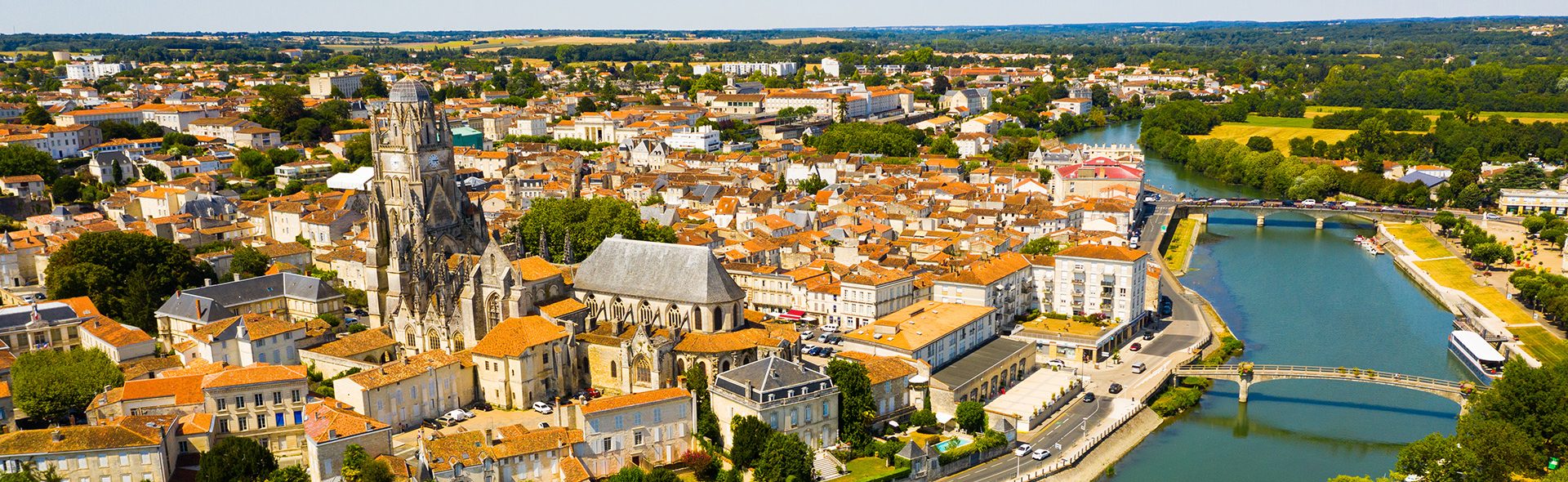 Charente-Maritime (17)